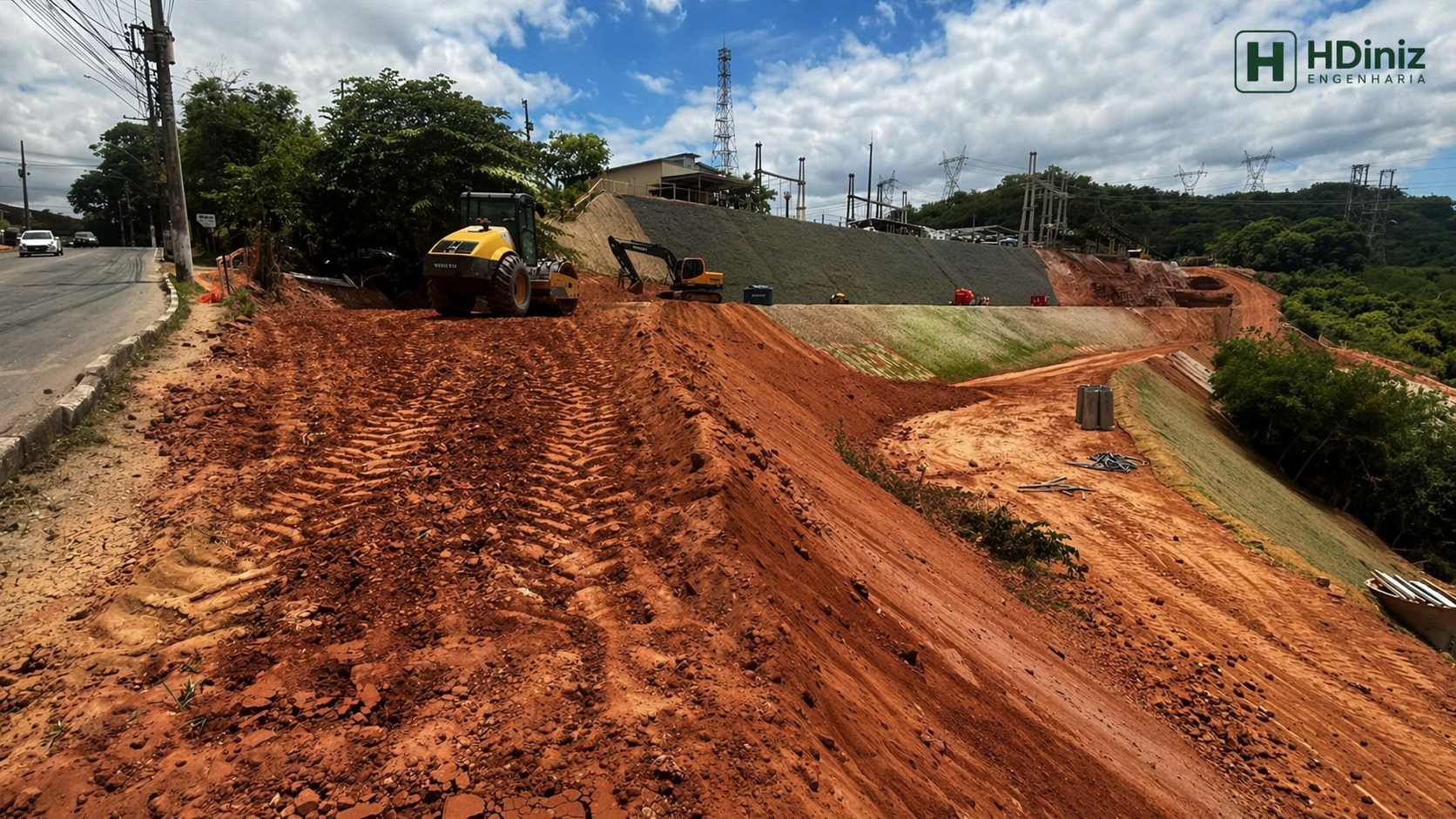Plataforma e taludes em obra de terraplenagem da HDiniz Engenharia
